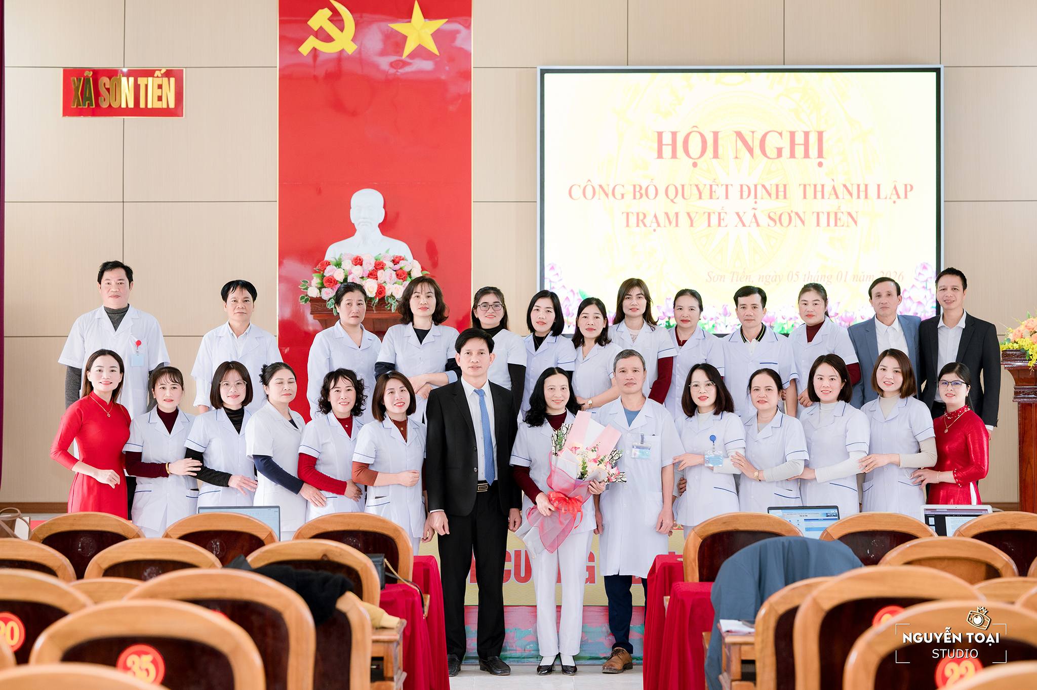 UBND XÃ SƠN TIẾN TỔ CHỨC HỘI NGHỊ CÔNG BỐ QUYẾT ĐỊNH THÀNH LẬP TRẠM Y TẾ XÃ