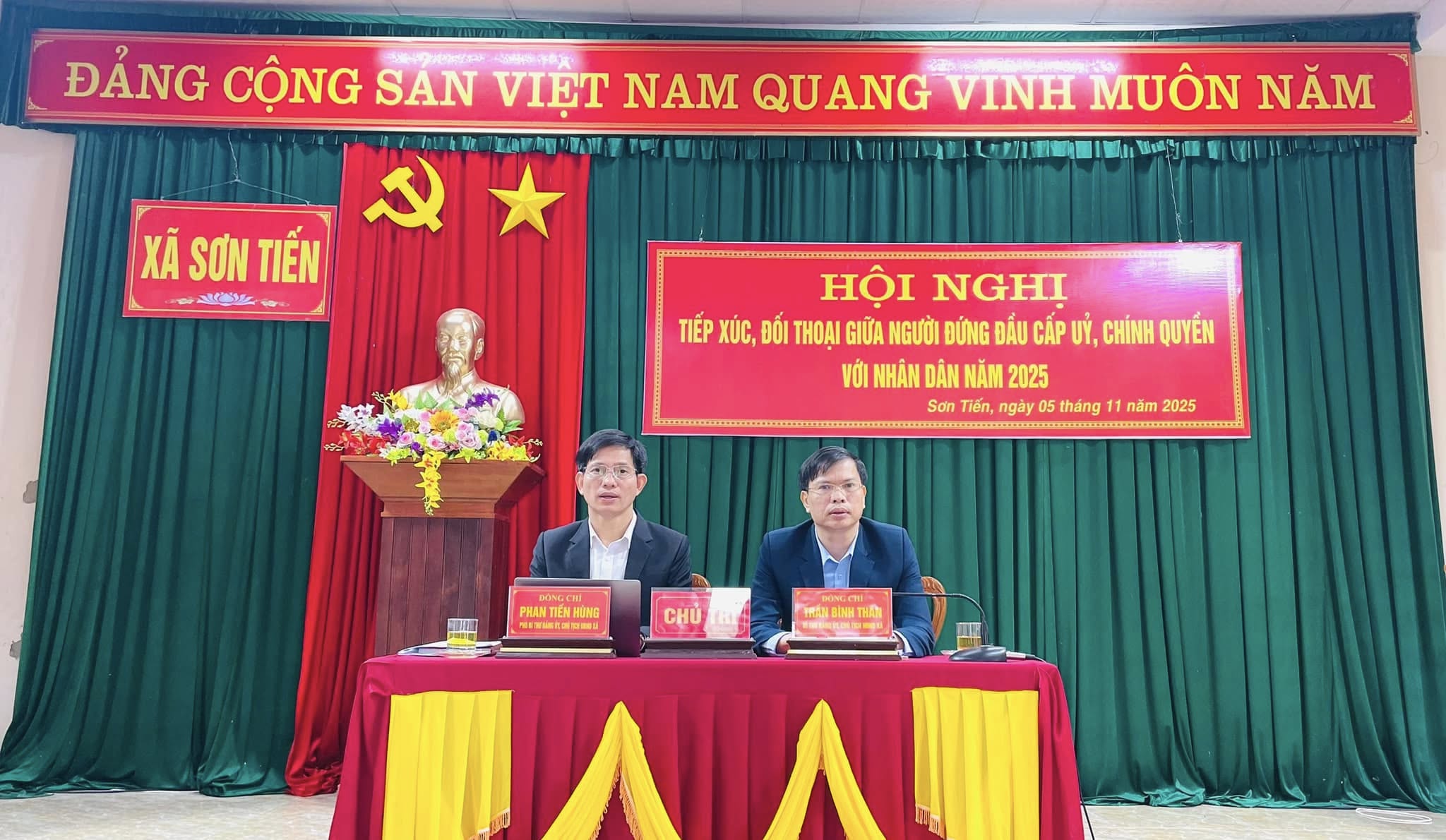 ĐẢNG ỦY XÃ SƠN TIẾN TỔ CHỨC HỘI NGHỊ TIẾP XÚC, ĐỐI THOẠI GIỮA NGƯỜI ĐỨNG ĐẦU CẤP ỦY, CHÍNH QUYỀN VỚI NHÂN DÂN NĂM 2025