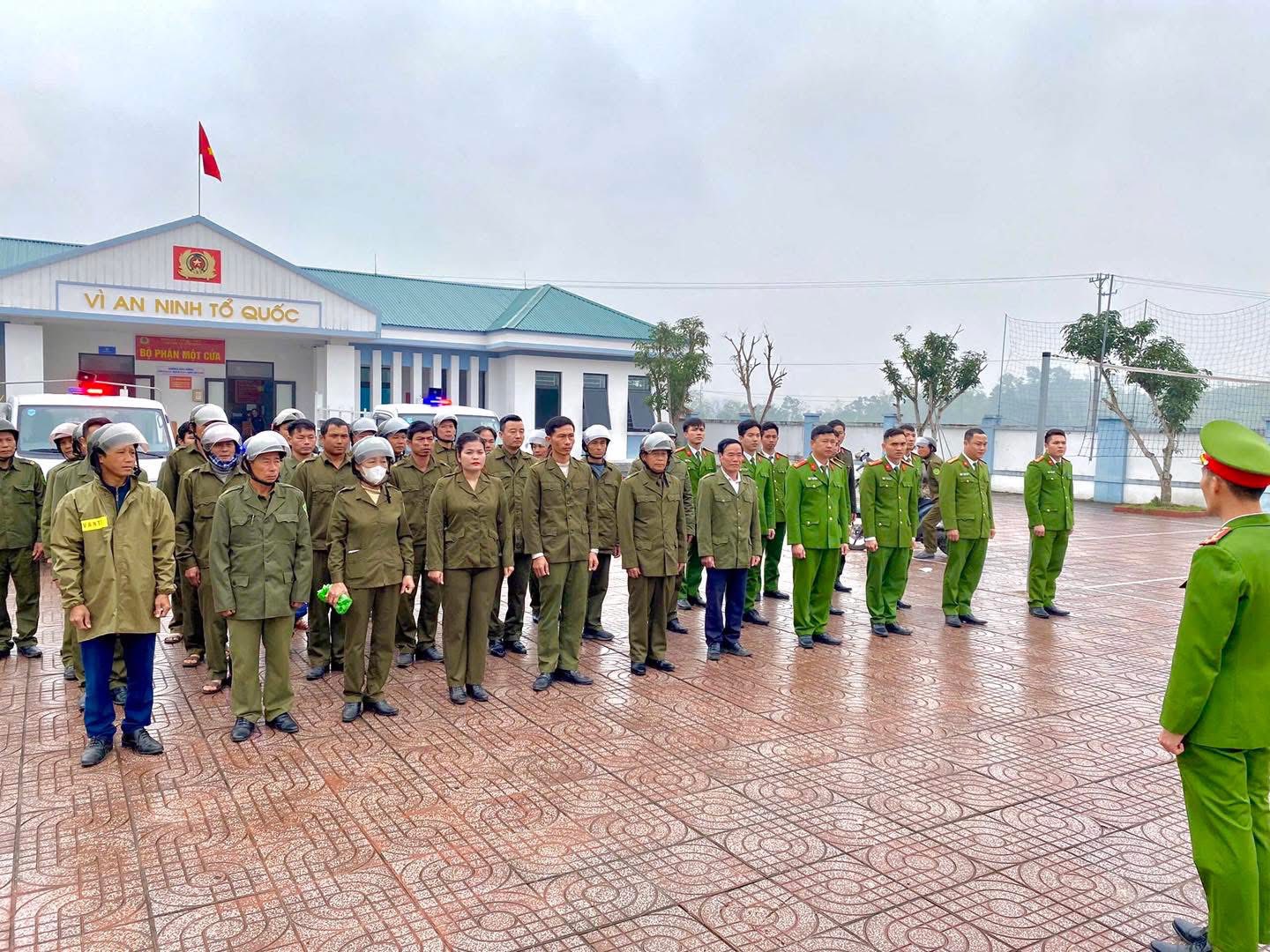 CÔNG AN XÃ SƠN TIẾN TRIỂN KHAI CAO ĐIỂM RA QUÂN TẤN CÔNG, TRẤN ÁP TỘI PHẠM