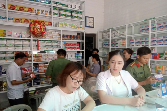 Sơn Tiến tăng cường kiểm tra công tác quản lý nhà nước về dược và mỹ phẩm trên địa bàn năm 2026