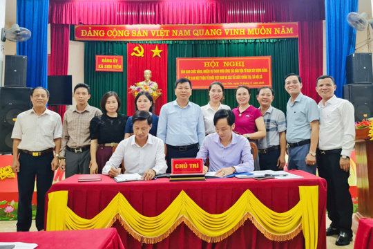 Đảng ủy xã Sơn Tiến tổ chức hội nghị bàn giao chức năng, nhiệm vụ tham mưu về công tác dân vận từ Ban Xây dựng Đảng về Ủy ban MTTQ Việt Nam và các tổ chức chính trị - xã hội xã.