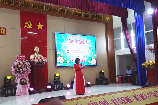 Phụ nữ Sơn Tiến rộn ràng đêm giao lưu dân vũ, lan tỏa yêu thương